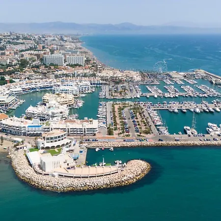 Vistas Al Mar Junto Puerto Marina Benalmádena