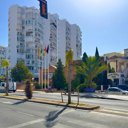 Vistas Al Mar Junto Puerto Marina Benalmádena
